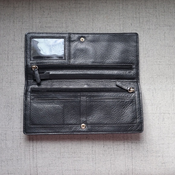 Michael Kors Wristlet Wallet Black Pebbled Leather with Gold MK Logo Classic - Picture 2 of 4